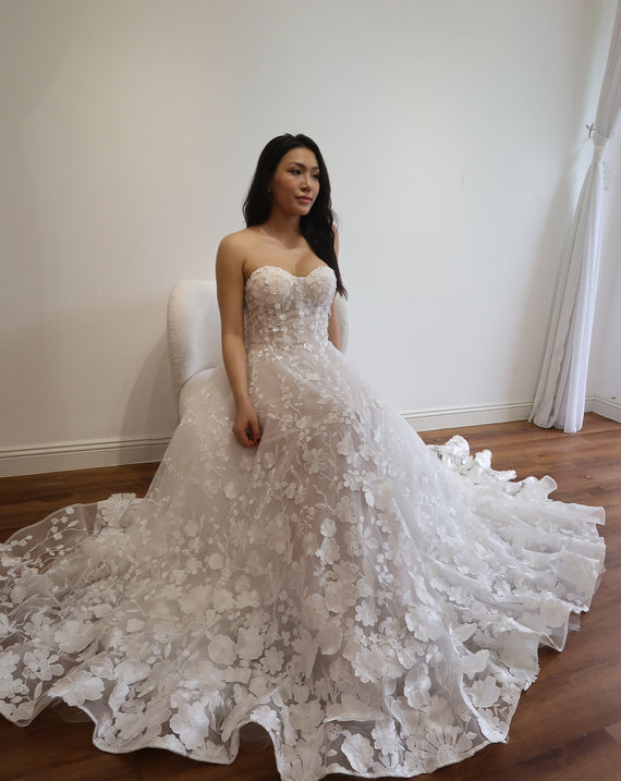 Design Your Dream Wedding Dress: Pre-Order & Customizable | Selfa Bridal Design Your Dream Wedding Dress: Pre-Order & Customizable | Selfa Bridal